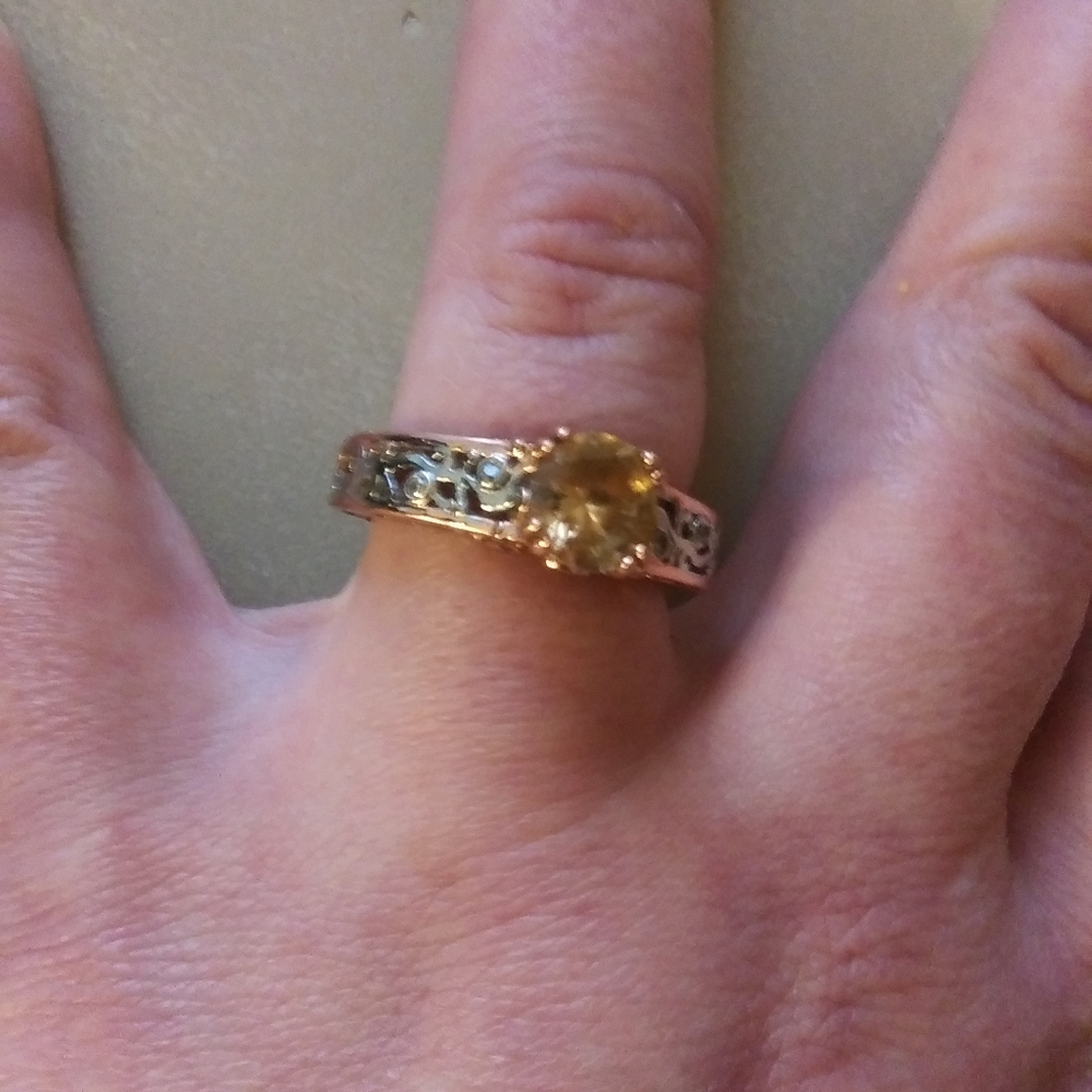Ring - Picture 2 of 3
